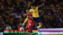 Foto que representa a América y Toluca dejan el título en el aire del infierno