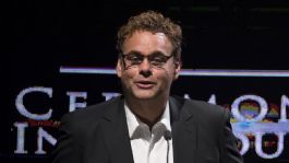 Foto que representa a Día Mundial del futbol: David Faitelson destaca la evolución de este deporte