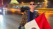 Foto ilustrativa de la nota titulada: Majo Aguilar porta con orgullo un traje negro de charra durante el Himno Nacional en la pelea del Canelo | FOTOS