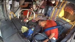 Foto que representa a Dan alta médica a chofer que fue golpeado con un termo en Guadalajara